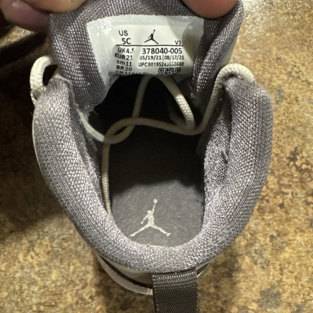 Jordan 11 Retro Cool Grey Kids Size 5c
